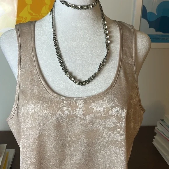 Lola and Sophie | Metallic Blush Tank Blouse M - Picture 4 of 5